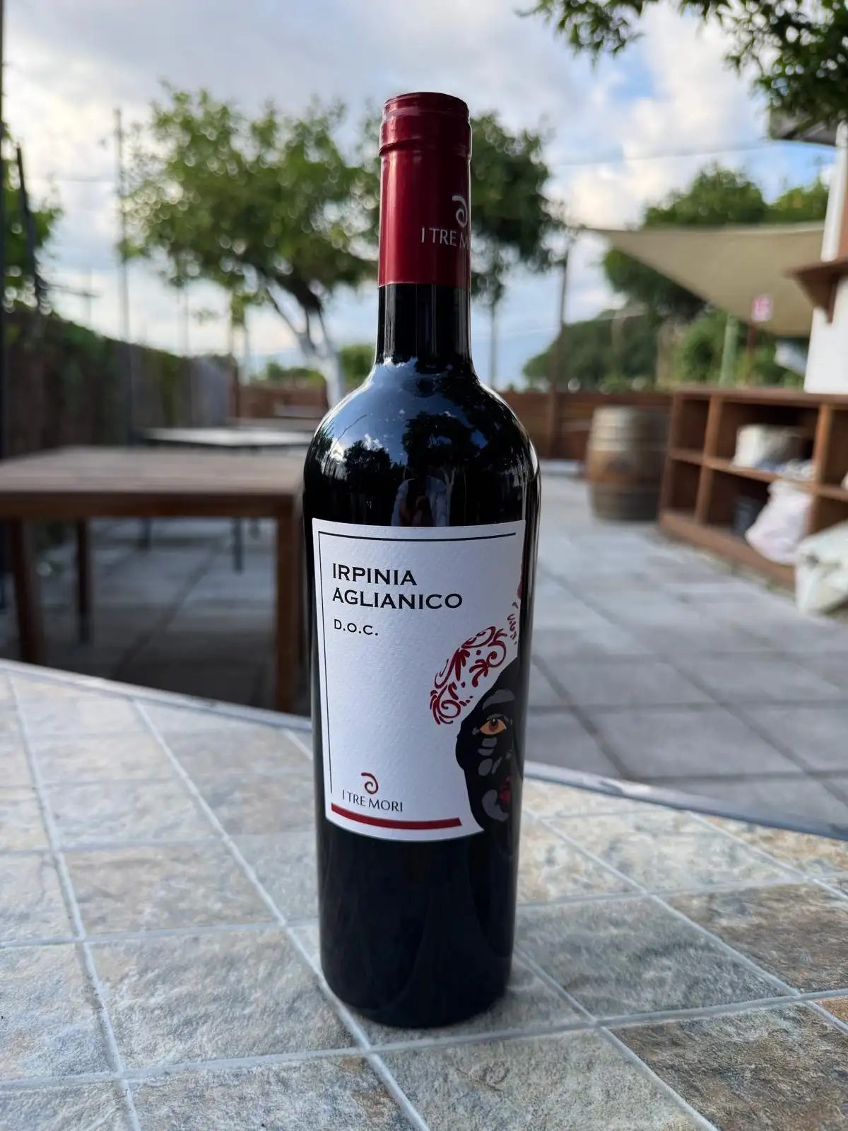 I TRE MORI - IRPINIA AGLIANICO DOC BARRIQUES