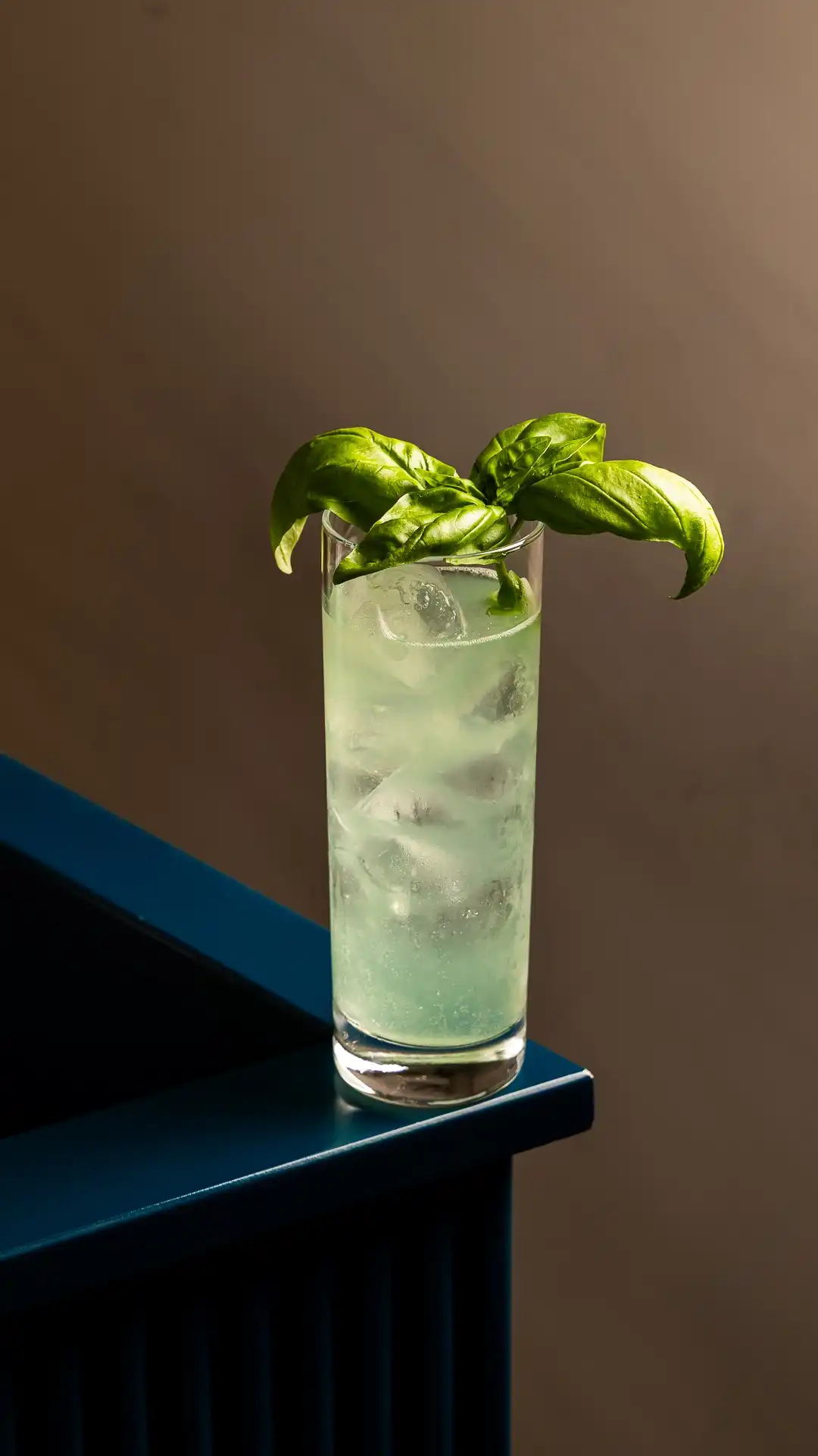 BASIL FIZZ