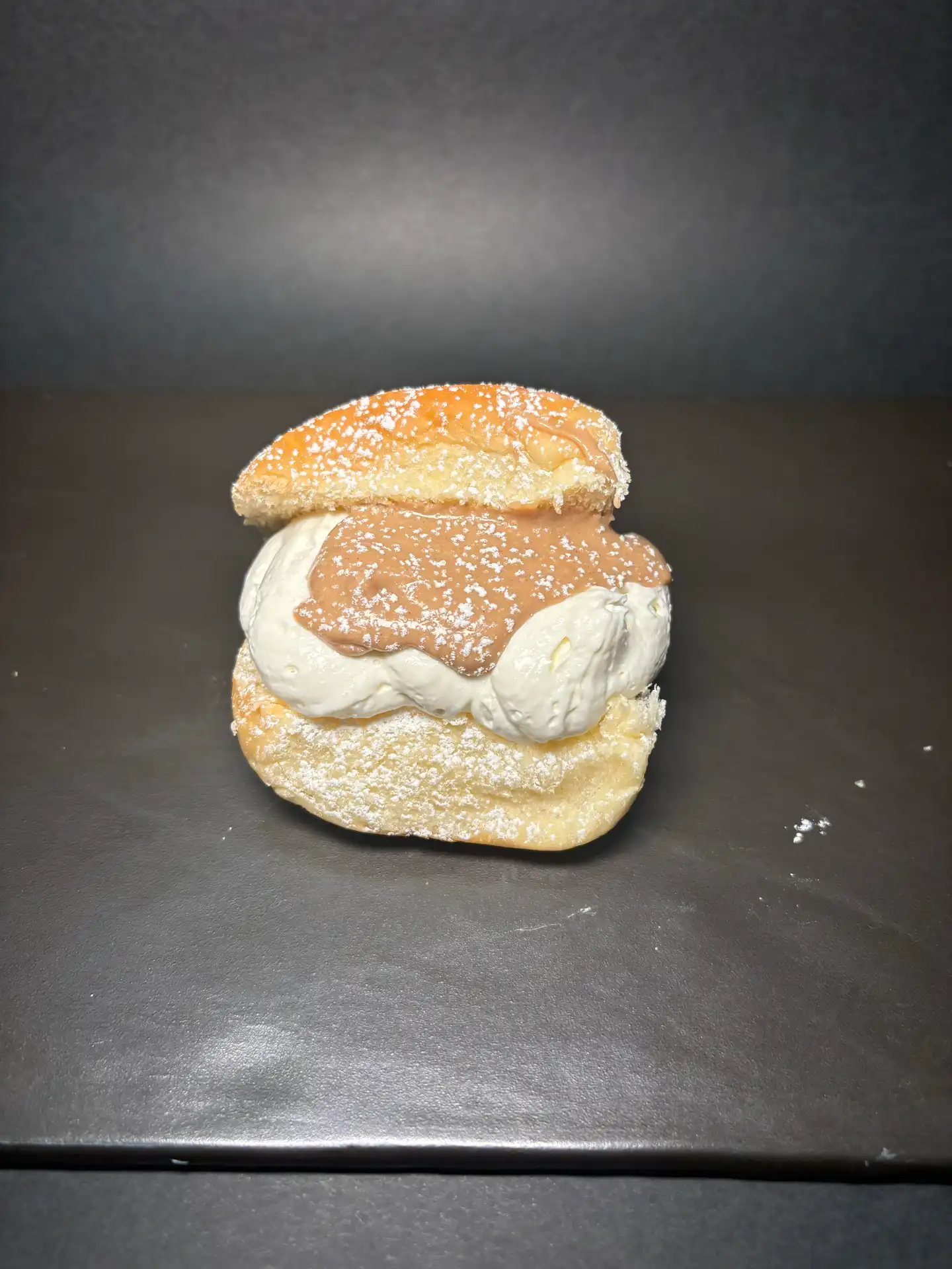 Mini Bun con mascarpone e nocciola