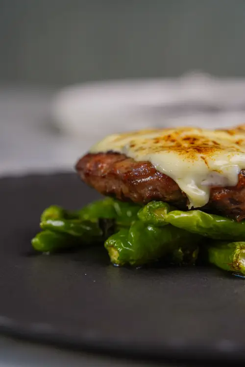 HAMBURGER AI PEPERONCINI VERDI