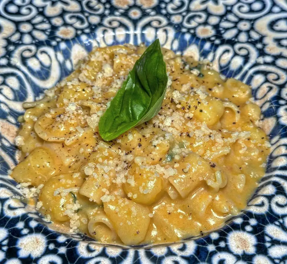 PASTA E PATATE CON PROVOLA