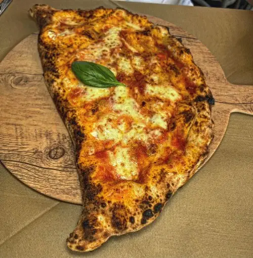 CALZONE CLASSICO