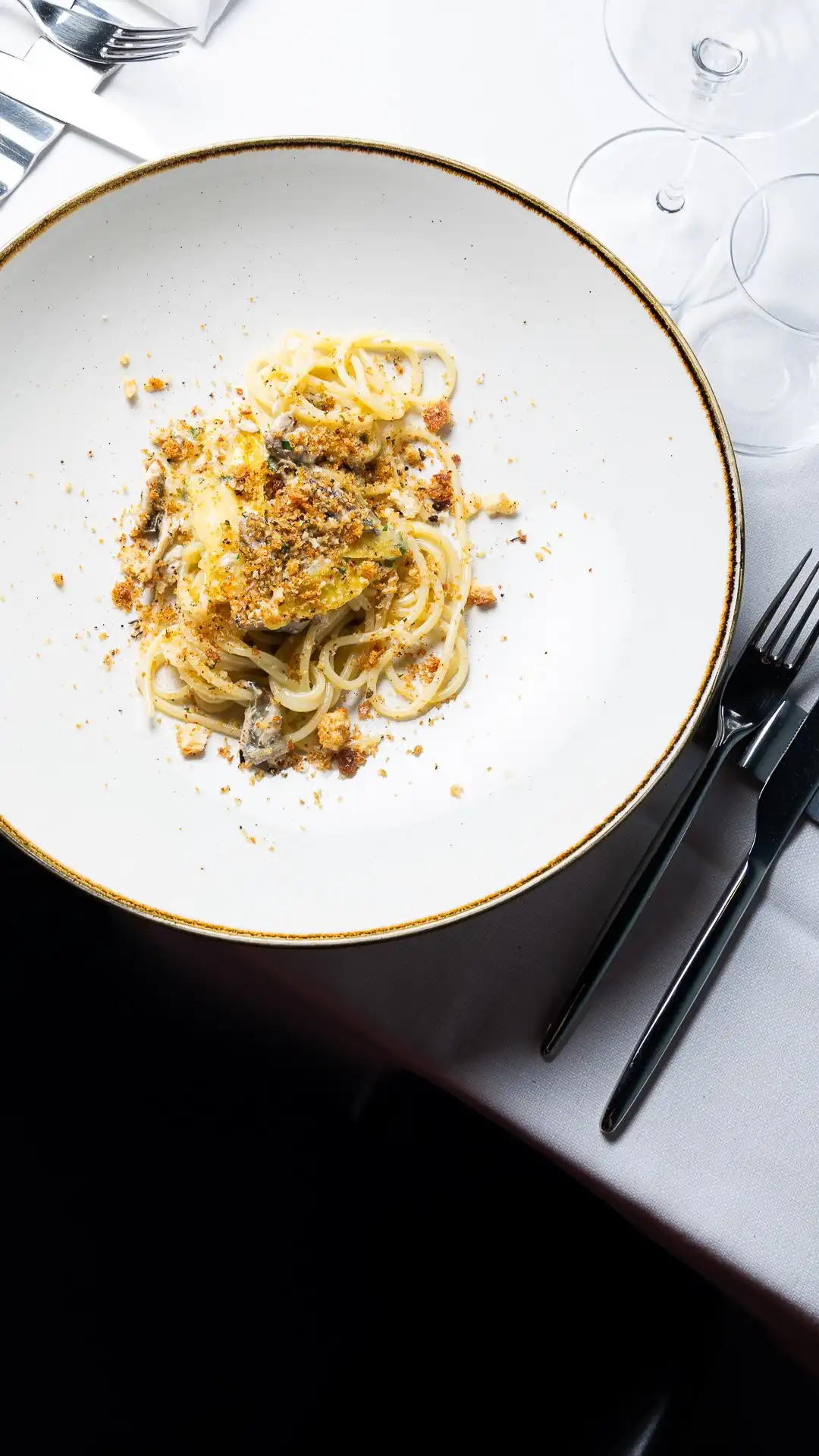 SPAGHETTI E VONGOLE ALLA NAPOLETANA