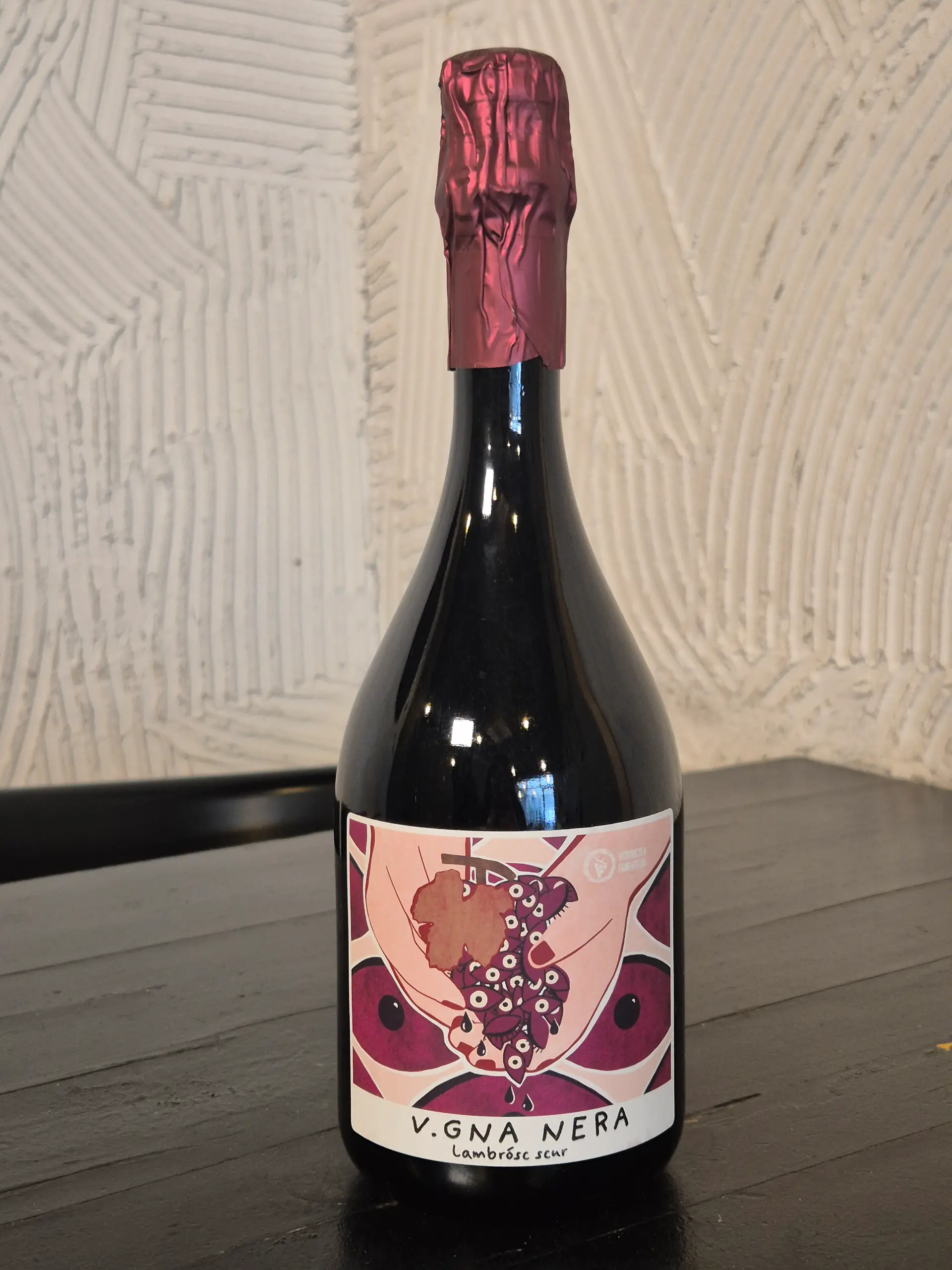V.GNA NERA | V.GNA NERA LAMBRUSCO (Secco) FRIZZANTE